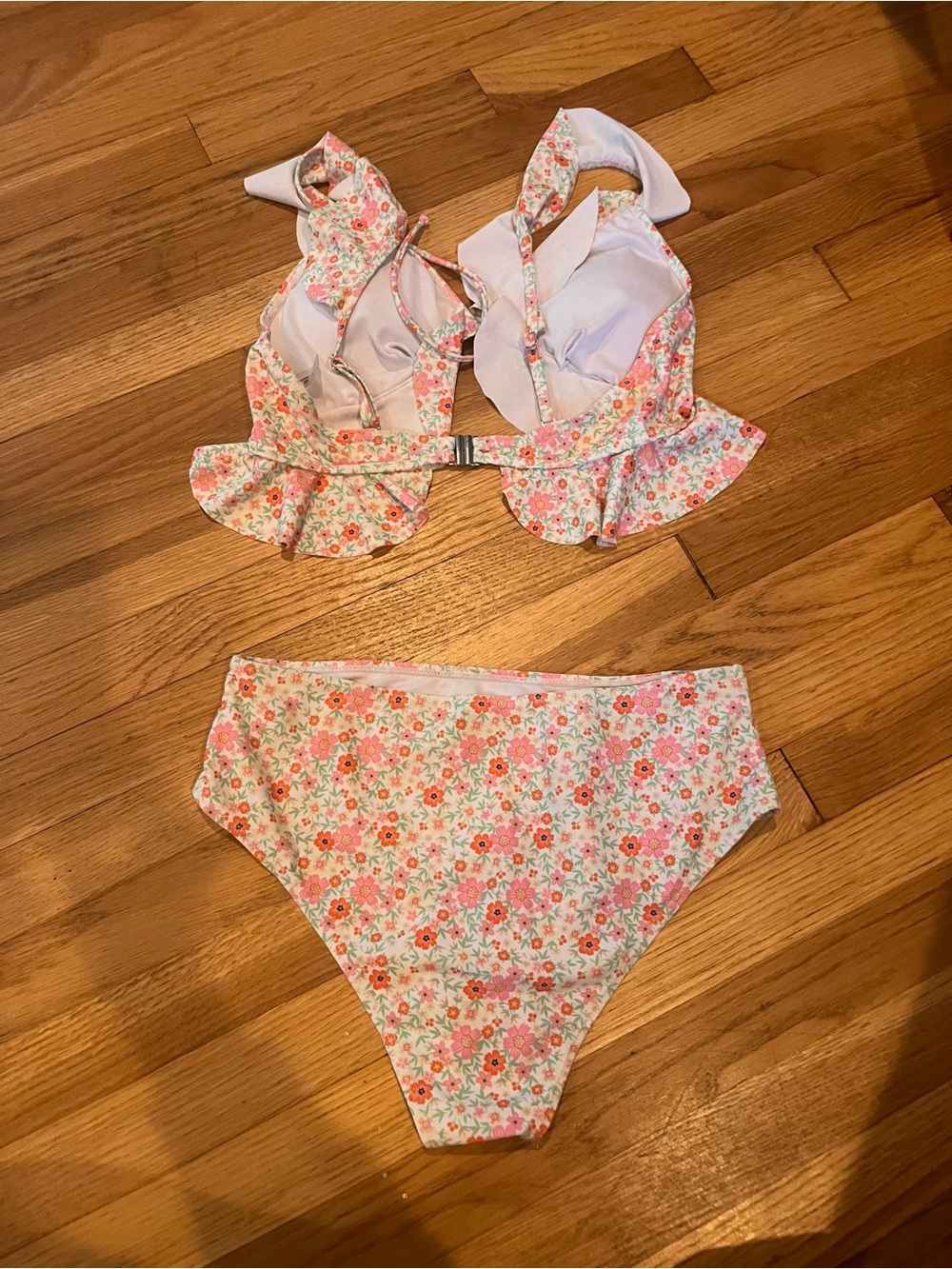 SHEIN Pink Floral Ruffle Bikini Set - Picture 2 of 2